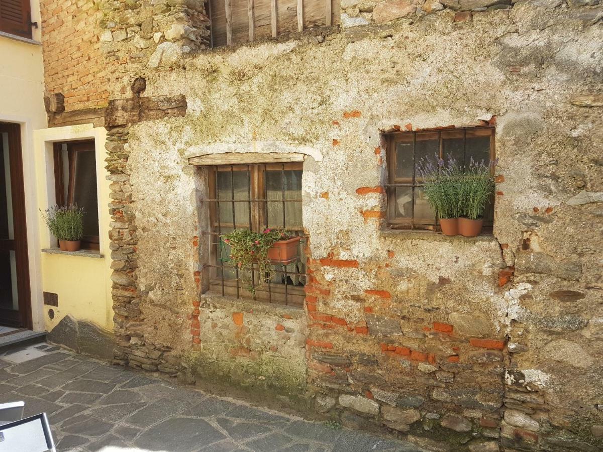 شقة Brovello-Carpugnino  في A Casa Di Sole المظهر الخارجي الصورة