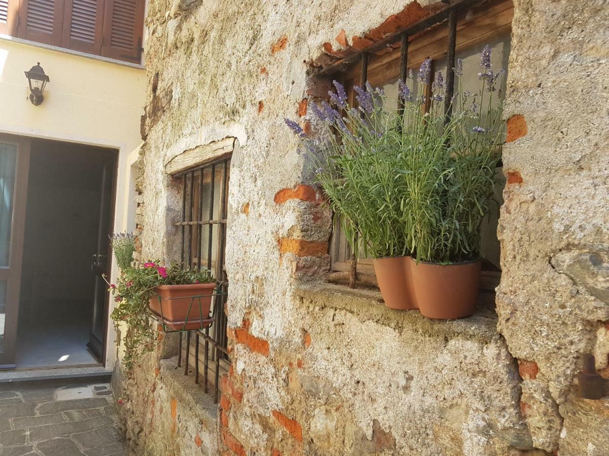 شقة Brovello-Carpugnino  في A Casa Di Sole المظهر الخارجي الصورة